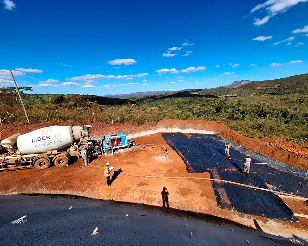 HR_obra_02_0001_WhatsApp-Image-2025-10-23-at-01.53.30-(1)